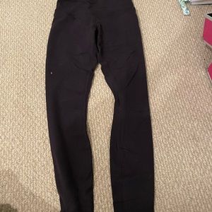 black lululemon leggings